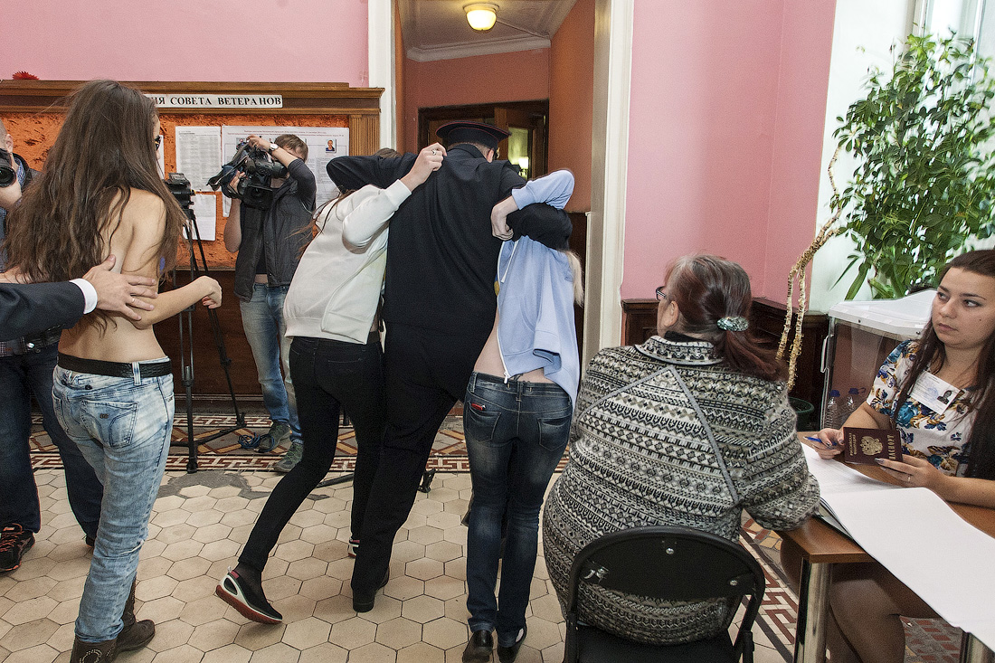 Президентские выборы на Украине: голые и серьезные (ФОТО)
