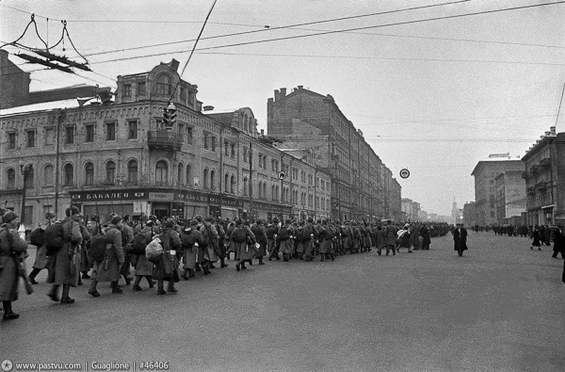 Картинки по запросу 16 октября 1941 года паника в москве