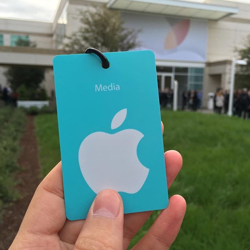 БЛОГ: «Презентация Apple: новый-старый iPhone», — блогер Илья Варламов 20