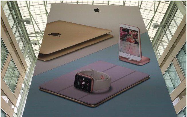 БЛОГ: «Презентация Apple: новый-старый iPhone», — блогер Илья Варламов 21