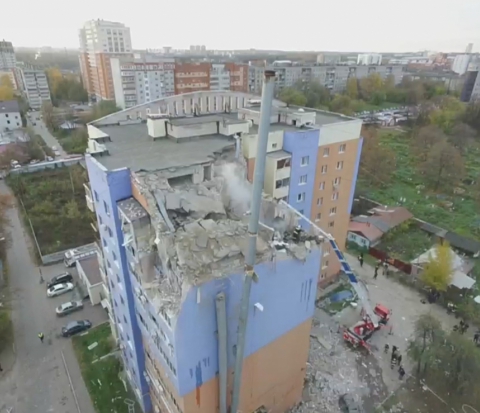 Взрыв в жилом доме в Рязани: разрушены семь квартир, есть погибшие 