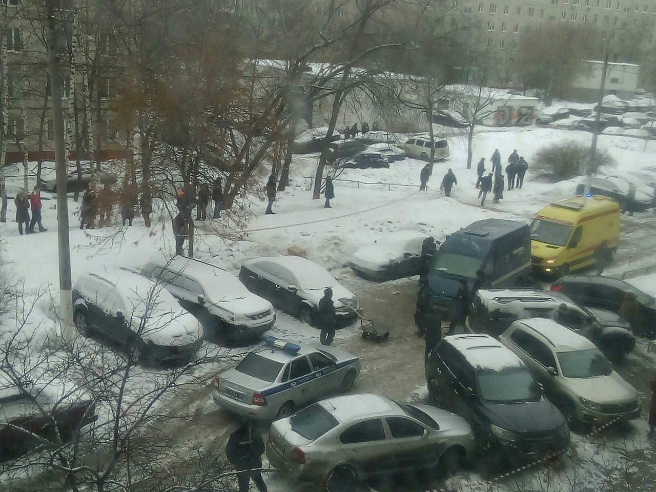 На северо-востоке Москвы напали на инкассаторов, один из преступников убит