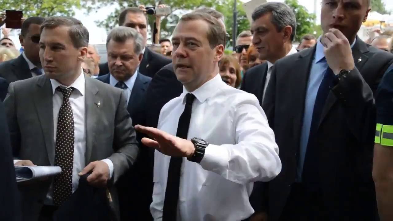 Бывший спичрайтер Медведева: фраза про &quot;денег нет&quot; заранее не готовилась