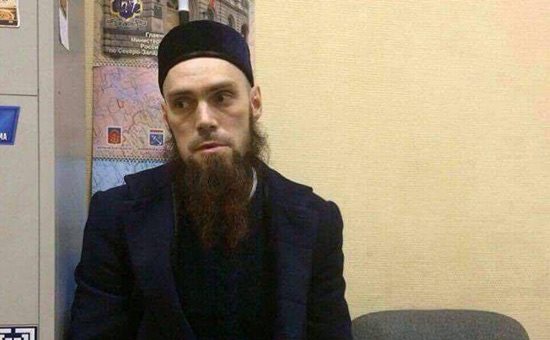 Бородатый мужчина, которого приняли за питерского террориста, пожаловался на травлю и увольнение