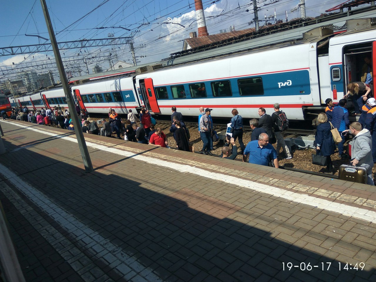 На Курском вокзале в Москве столкнулись два поезда, есть пострадавшие 