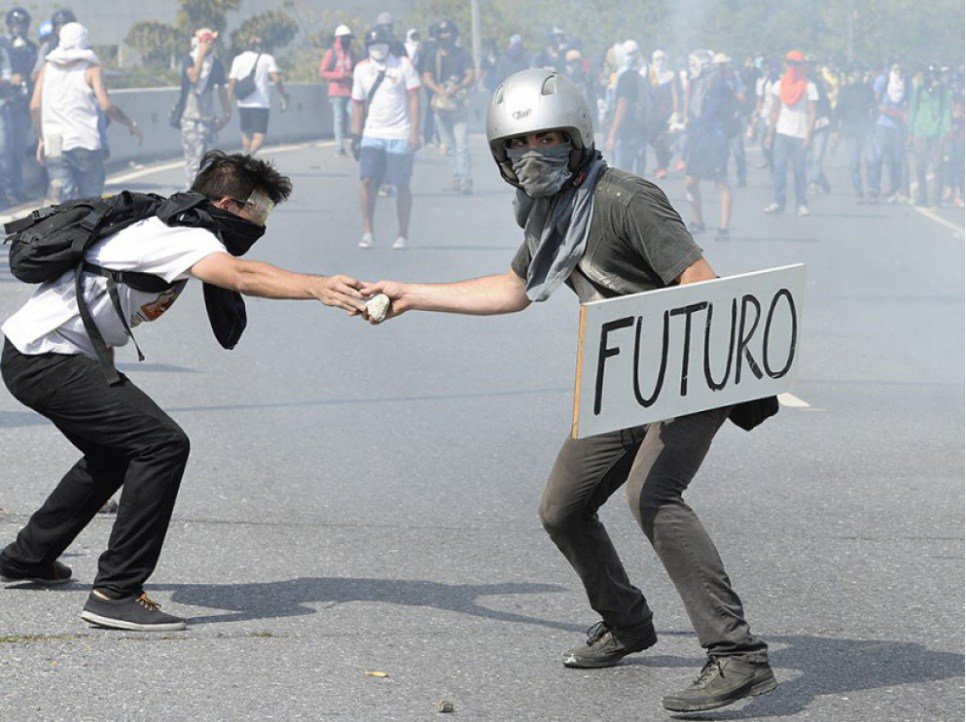 Разгоняем протесты: боевой опыт Венесуэлы