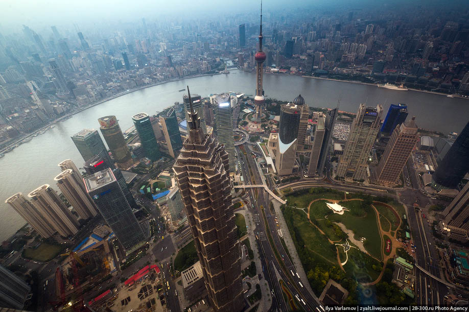 Виды со смотровой площадки шанхайского всемирного финансового центра