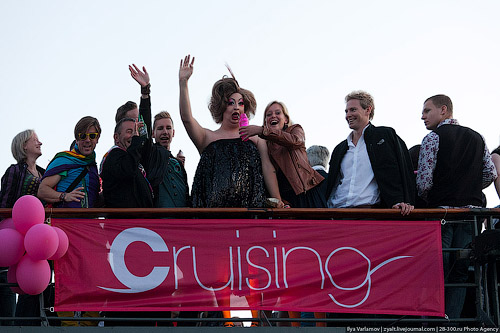 Cruising - официальное открытие амстердамского гей-парада!