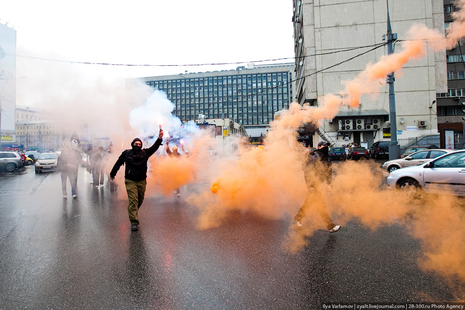 Несанкционированный марш против участия войск НАТО в параде победы. 