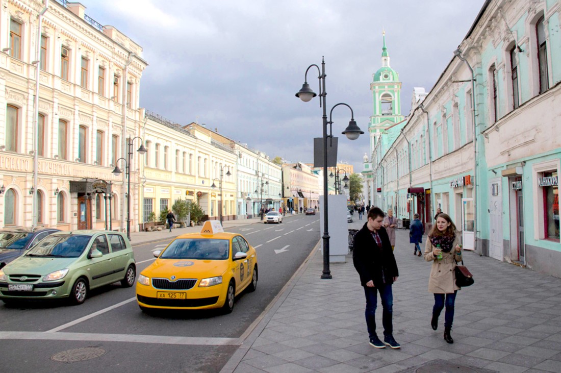 Жила в москве