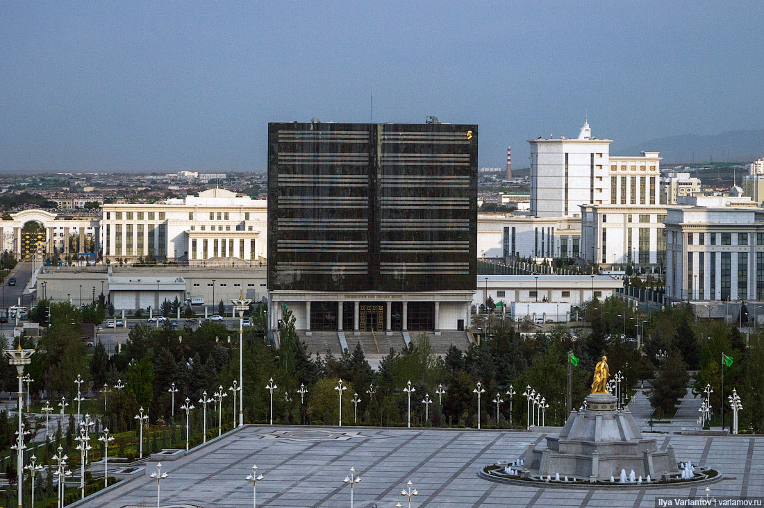 Туркменистан приглашает! Туркменистан, зданий, архитектуру, нельзя, конечно, гигантской, лучше, ничего, золотой, виртуальной, фасаде, архитектура, практически, просто, невозможно, Гурбангулы, закрыт, Сбербанк, Напомню, настоящий
