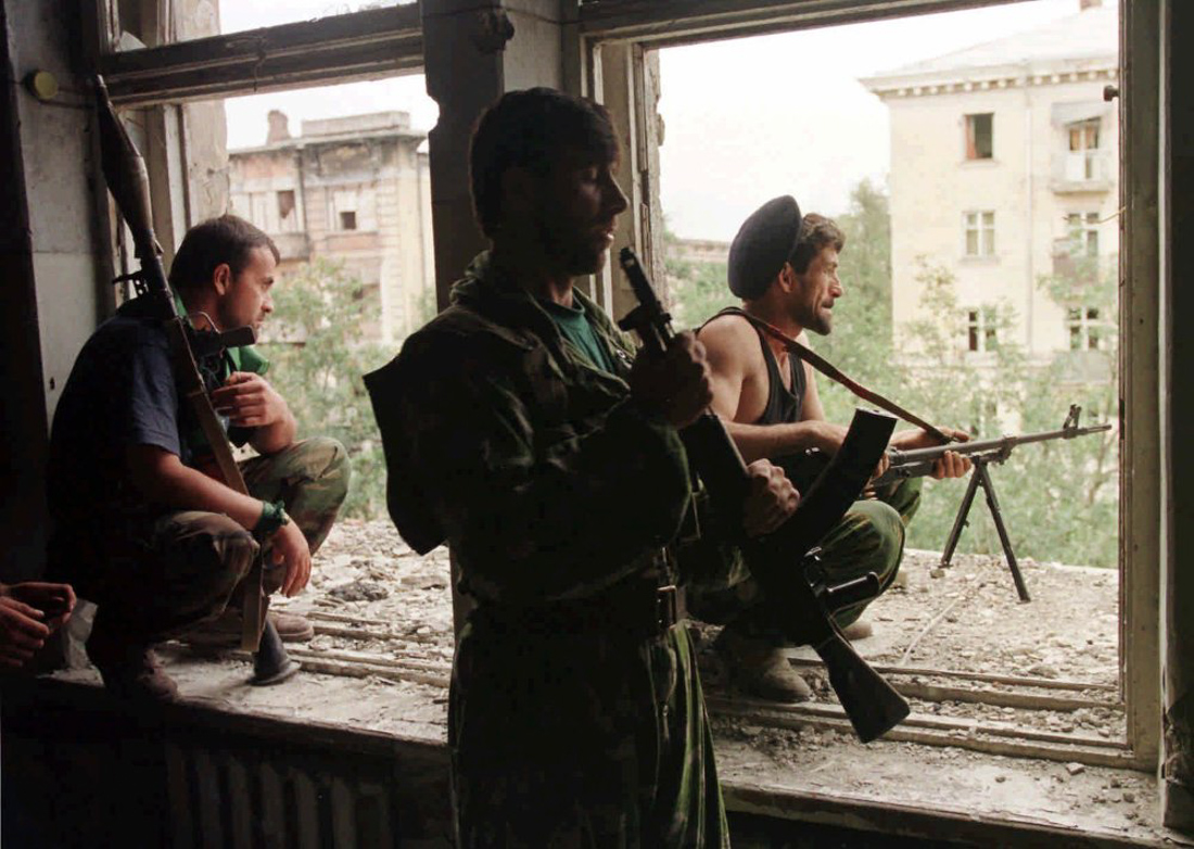 Чечня солдат 1995 Грозный боевики