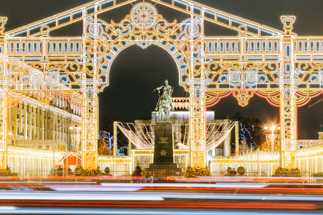 100 невероятных фотографий предновогодней Москвы Москвы, Подготовлено, фотографируются, центру, невозможно, пройти, толпы, туристов, москвичей, гуляют, каруселях, катаются, сейчас, заценили, праздничное, украшение, города, предоставлены, Комплексом, городского