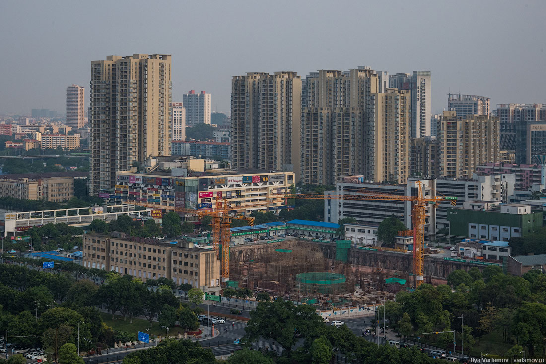 Гуанчжоу: двуличный Китай и одноразовая архитектура 