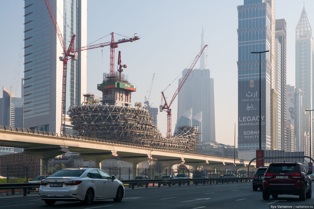 Дубай: город победившего автомобиля Дубай, город, Дубае, просто, очень, деньги, можно, Дубая, города, шоссе, которые, Здесь, Кстати, несколько, много, Например, быстро, фоном, часто, миллиона