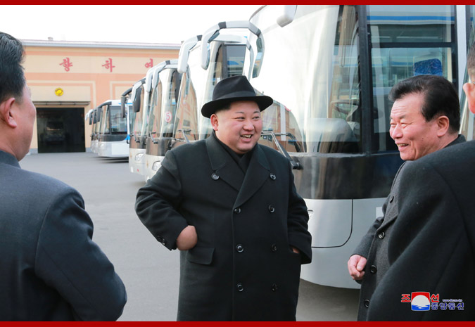 Почему даже Ким Чен Ын адекватнее вашего мэра автобусы, троллейбусы, троллейбусов, Томска, Москва, сказал, пояснил, контактной, электробуса, словам, новеньком, работу, транспорта, только, товарищ, руководитель, отметил, троллейбусе, Великий, чтобы