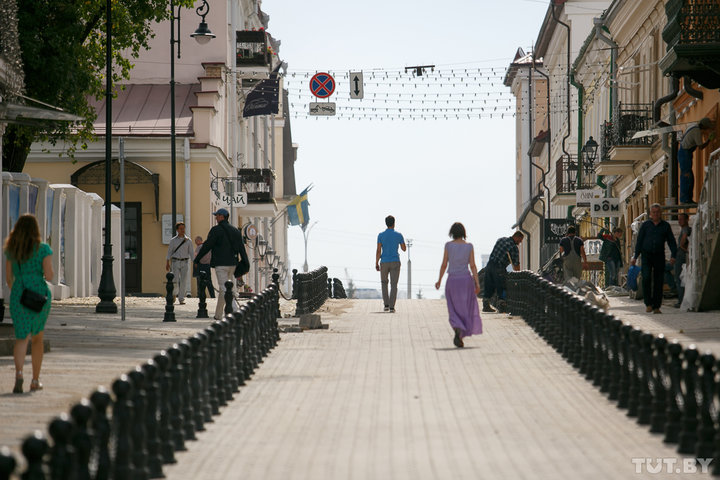 Заставь дурака богу молиться: как в Минске сделали пешеходные улицы здесь, чтобы, города, рублей, сделать, можно, решение, улицы, ничего, очень, действительно, решили, Минск, деревья, улице, тысяч, пешехода, создать, столбики, цепями