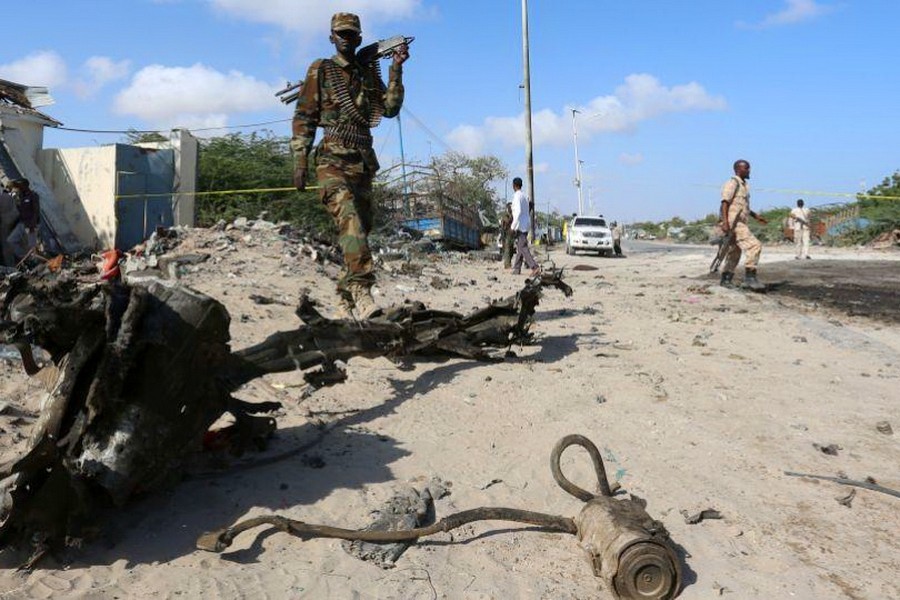 Битва за Могадишо: большой провал американцев в Африке Сомали, Могадишо, время, Айдида, только, сомалийцев, чтобы, пилота, Дельты, Дюрант, американцев, очень, американцы, сражение, когда, эфире, бойцов, огонь, рейнджеров, вертолётов