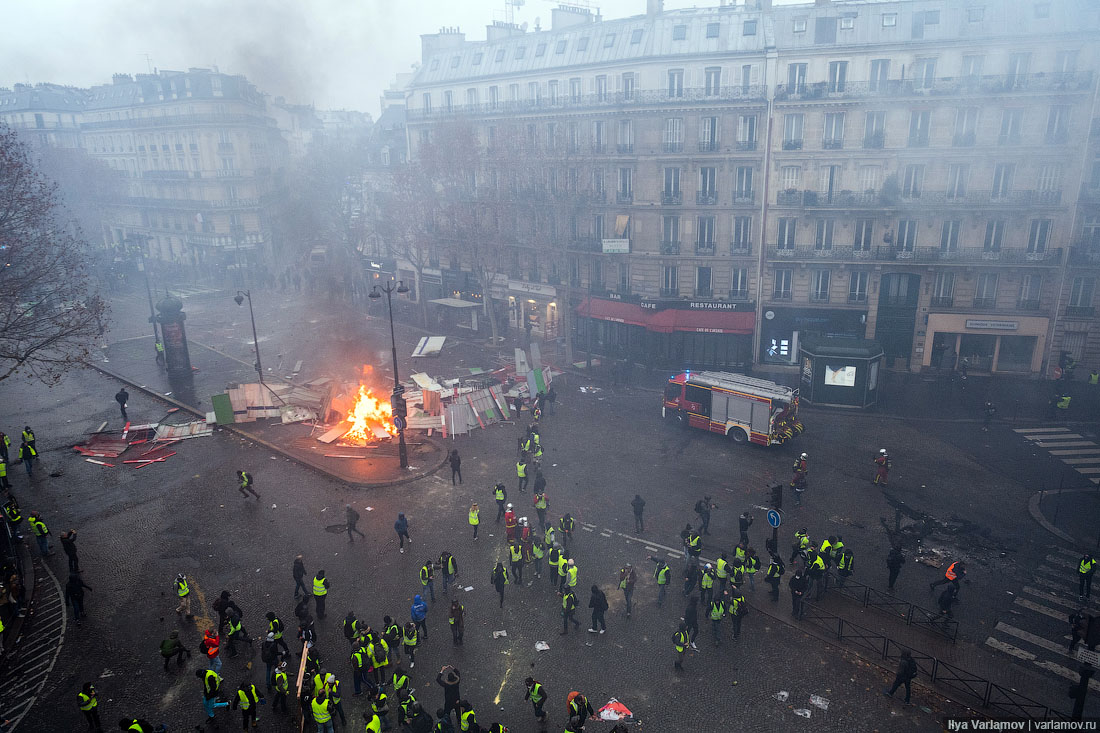 Погромы в Париже 