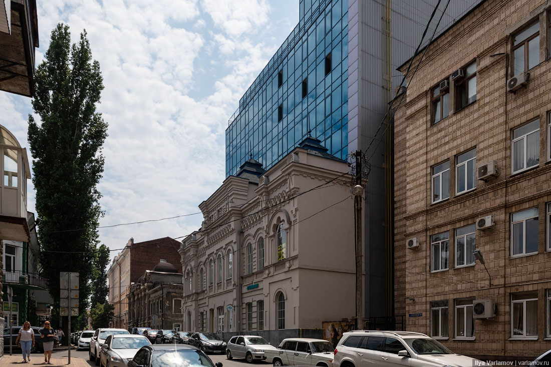 Не нравятся многоэтажки – проваливай Кушнарёв, Ростове, неизбежно, Ростов, нравится, город, стоит, многоэтажки, когда, чтобы, красиво, Смотрите, рядом, очень, памятники, нельзя, Виталий, участок, потому, задуматься