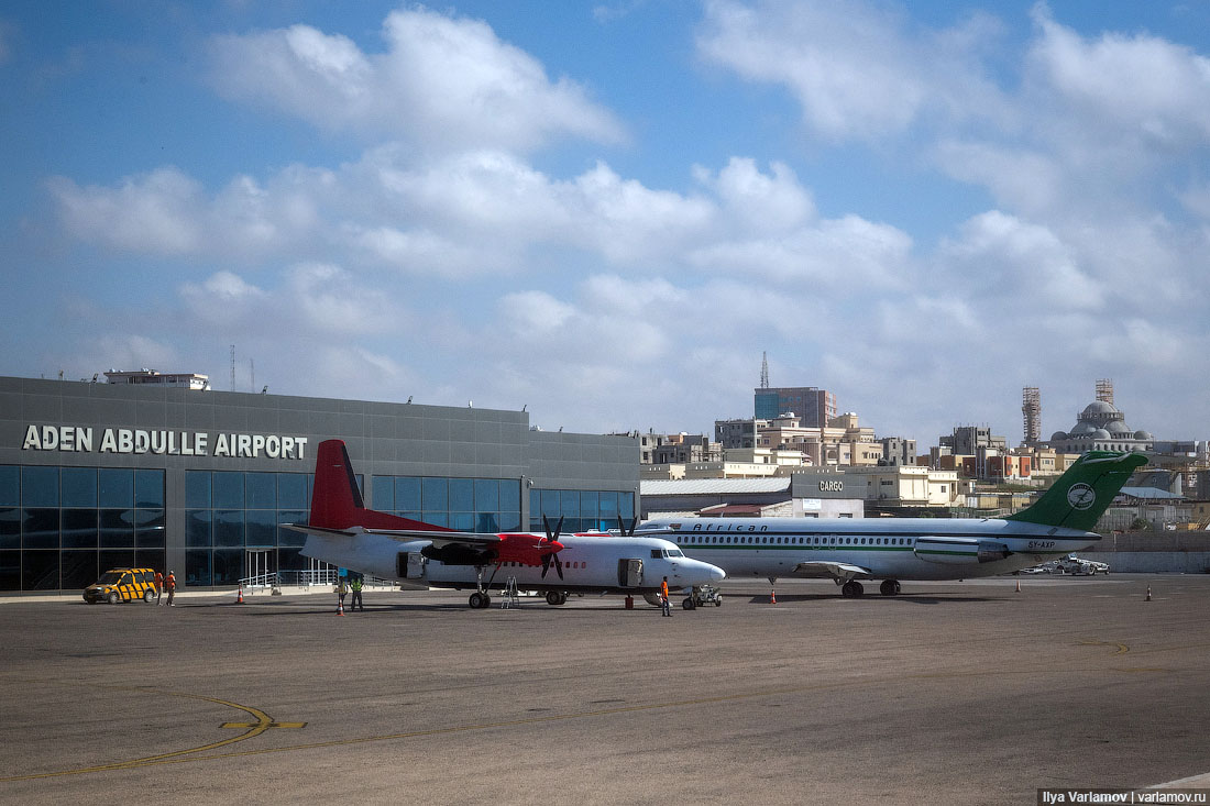 Добро пожаловать в Сомали Сомали, Могадишо, очень, стоит, человек, которые, чтото, Барре, чтобы, можно, аэропорта, потом, стране, жизнь, военные, просто, машина, решил, стоят, почти