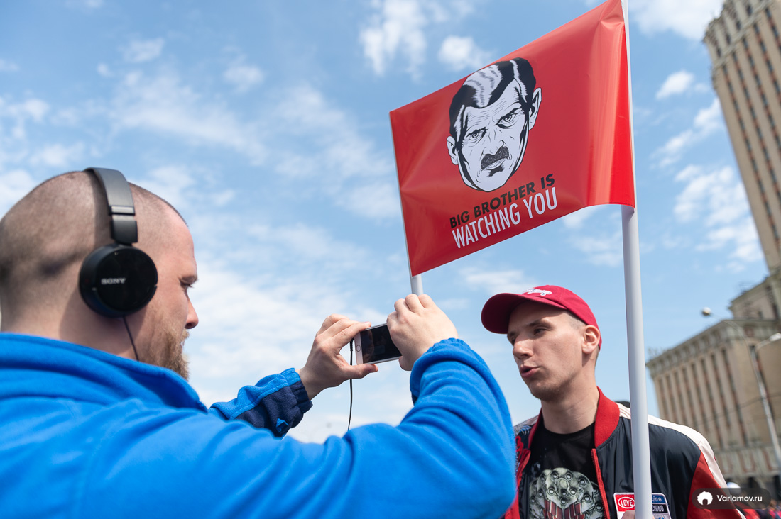 У нас завёлся предатель? сцены, протеста, происходит, инаугурации, растёт, позвольте, Сахарова, Большой, человек, пришли, думаете, проспект, неделю, Некоторые, Дурова, российским, триколором, целом, народные, походило