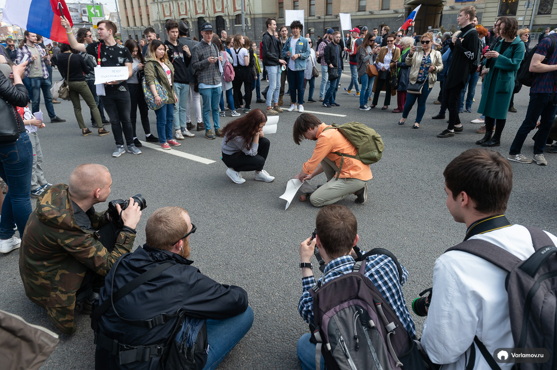 У нас завёлся предатель? сцены, протеста, происходит, инаугурации, растёт, позвольте, Сахарова, Большой, человек, пришли, думаете, проспект, неделю, Некоторые, Дурова, российским, триколором, целом, народные, походило