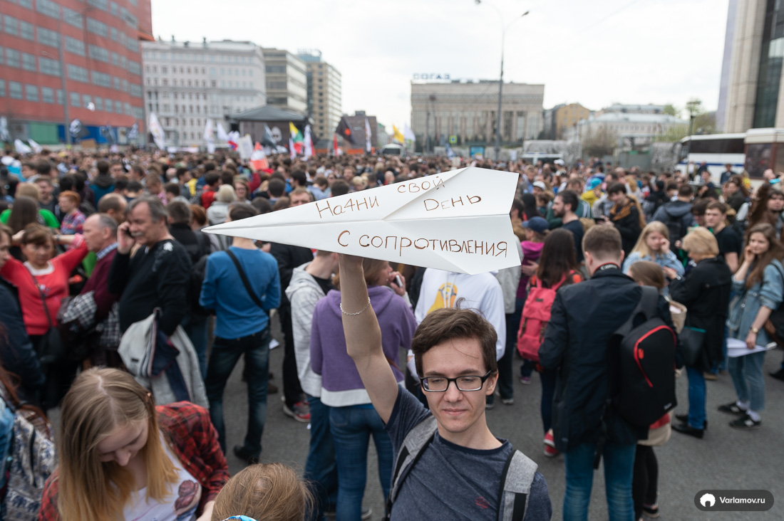 У нас завёлся предатель? сцены, протеста, происходит, инаугурации, растёт, позвольте, Сахарова, Большой, человек, пришли, думаете, проспект, неделю, Некоторые, Дурова, российским, триколором, целом, народные, походило