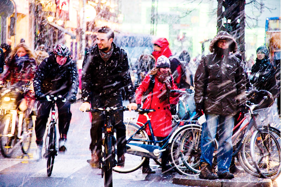 У нас климат не тот! велосипедистов, могут, более, велосипеде, Ванкувере, велосипед, велосипедов, города, снега, зимой, можно, долларов, велодорожек, ездить, велодорожки, около, которые, городе, велосипедисты, Монреале