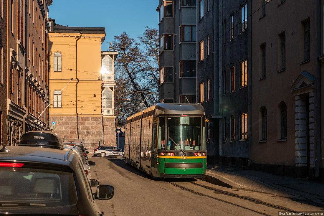 Хельсинки: школа, бассейны, двери можно, Финляндии, очень, Хельсинки, только, двери, чтобы, улицах, трамвай, время, Финны, собор, многих, город, дворе, пластик, перед, знают, здесь, изучить