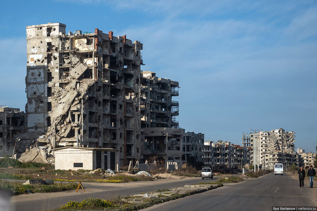 Разрушенная сирия. Сирия руины. Сирия Хомс разрушения. Хомс 2023 город. Дом в Сирии.