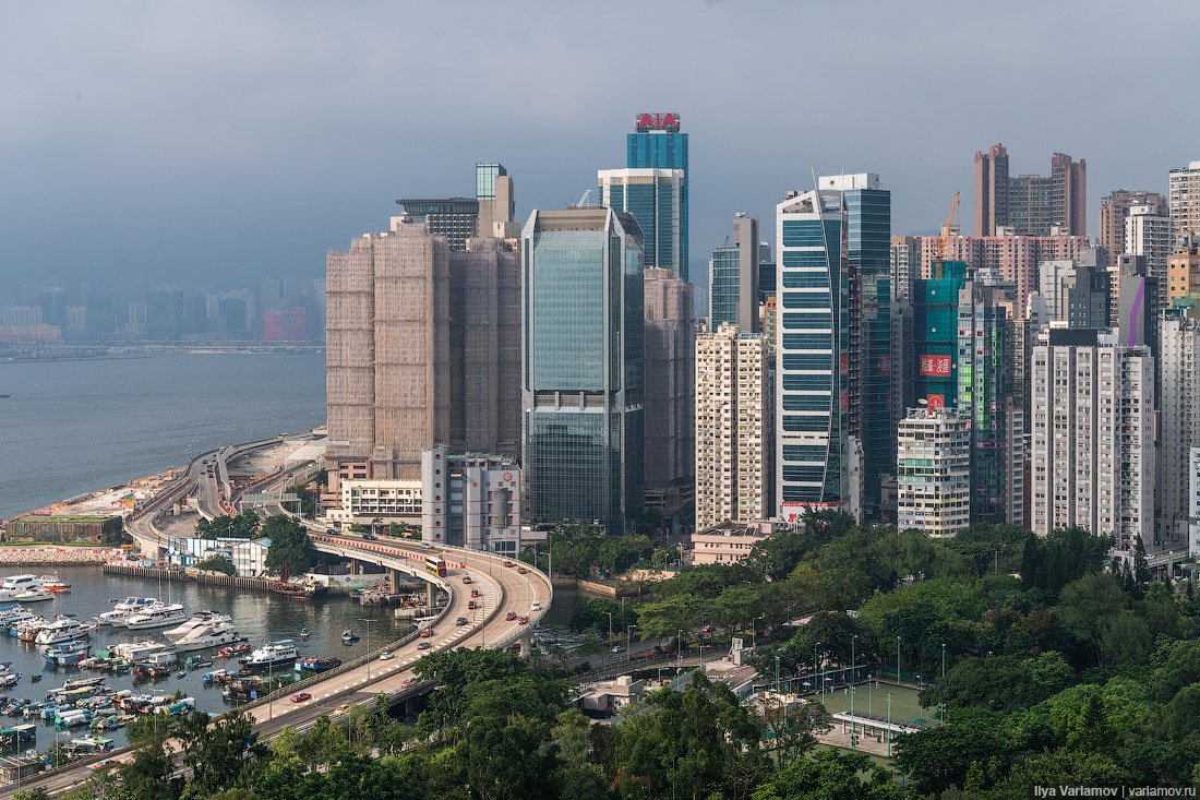 Гонконг: многоэтажки, наркоманы, тюрьма Гонконг, улицы, двухэтажные, трамваи, очень, Поэтому, только, здание, занимают, Конечно, практически, Гонконге, Гонконга, центре, трамвай, Коулун, самое, гонконгские, городе, места
