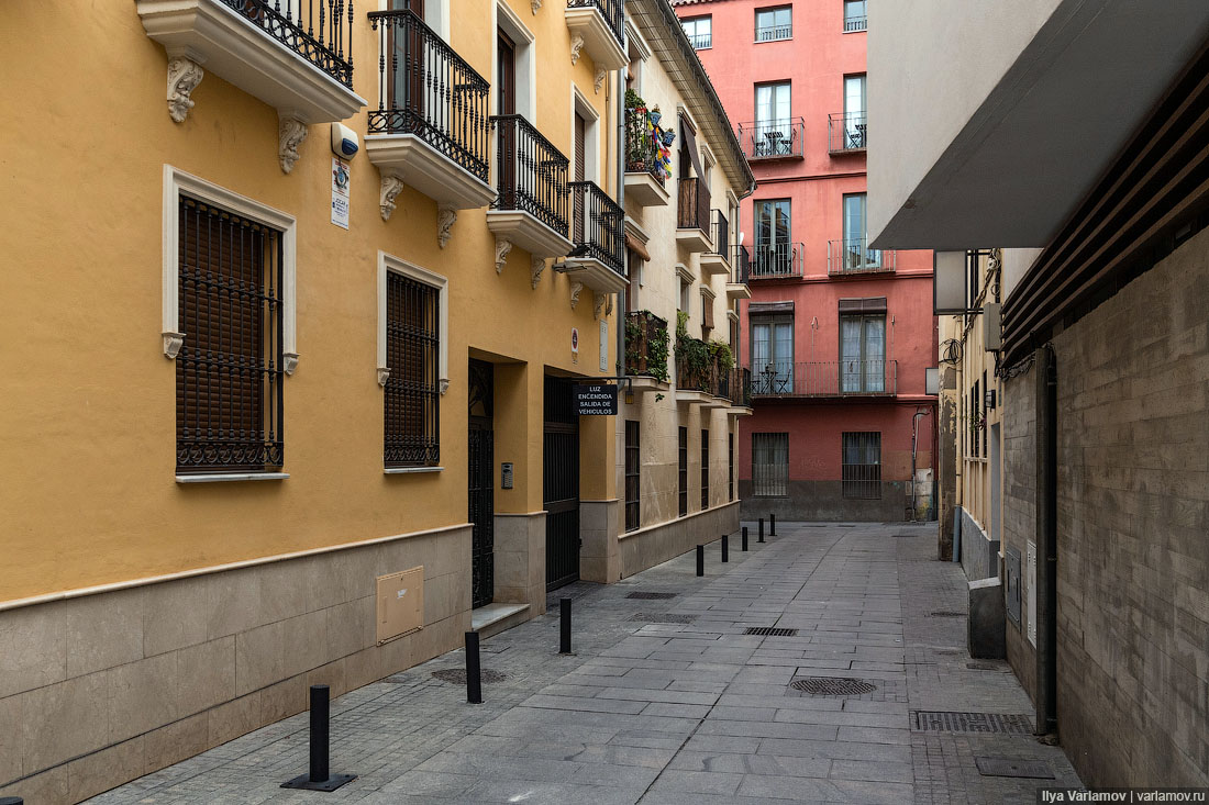 Почти идеальная Малага здесь, Малага, Малаги, город, центр, Кстати, Испания, Пикассо, чтобы, можно, улица, автомобилей, города, только, парковаться, Испании, вокруг, находится, современная, пешеходов