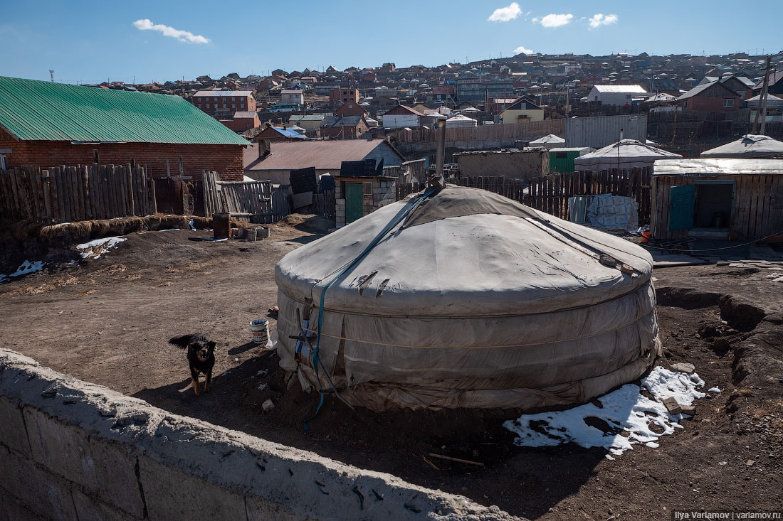 Как живут люди в Монголии 