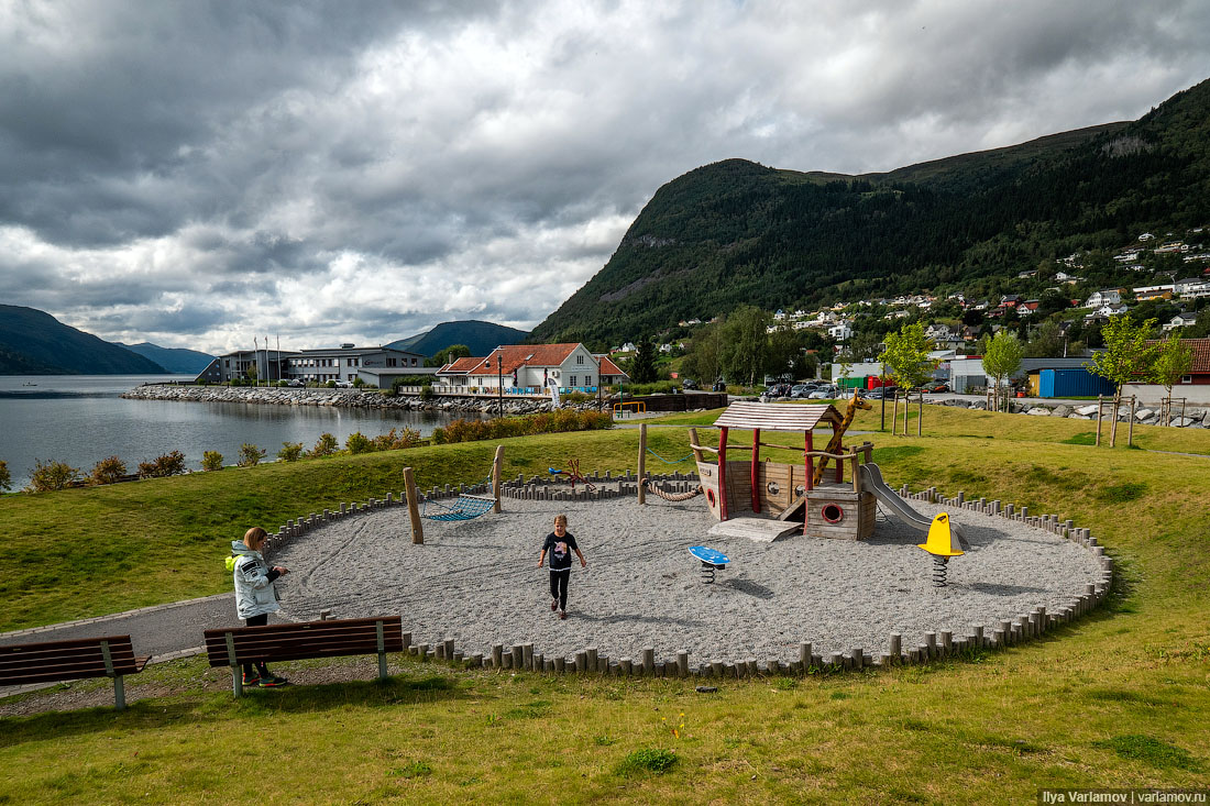 Как норвежцы привлекают туристов в небольшие города здесь, стоит, центр, точка, притяжения, несколько, всего, можно, набережной, просто, «Сагастада», такой, норвежцы, вокруг, ледника, города, Внутри, викингов, только, туристов