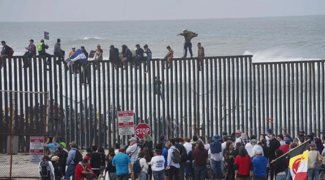 Чё там у америкосов? мигрантов, Трампа, стены, Трамп, границе, Мексики, правительства, шатдаун, нелегальных, Мексикой, миграции, нелегальной, января, финансирование, работы, через, федеральных, органов, стену, демократов