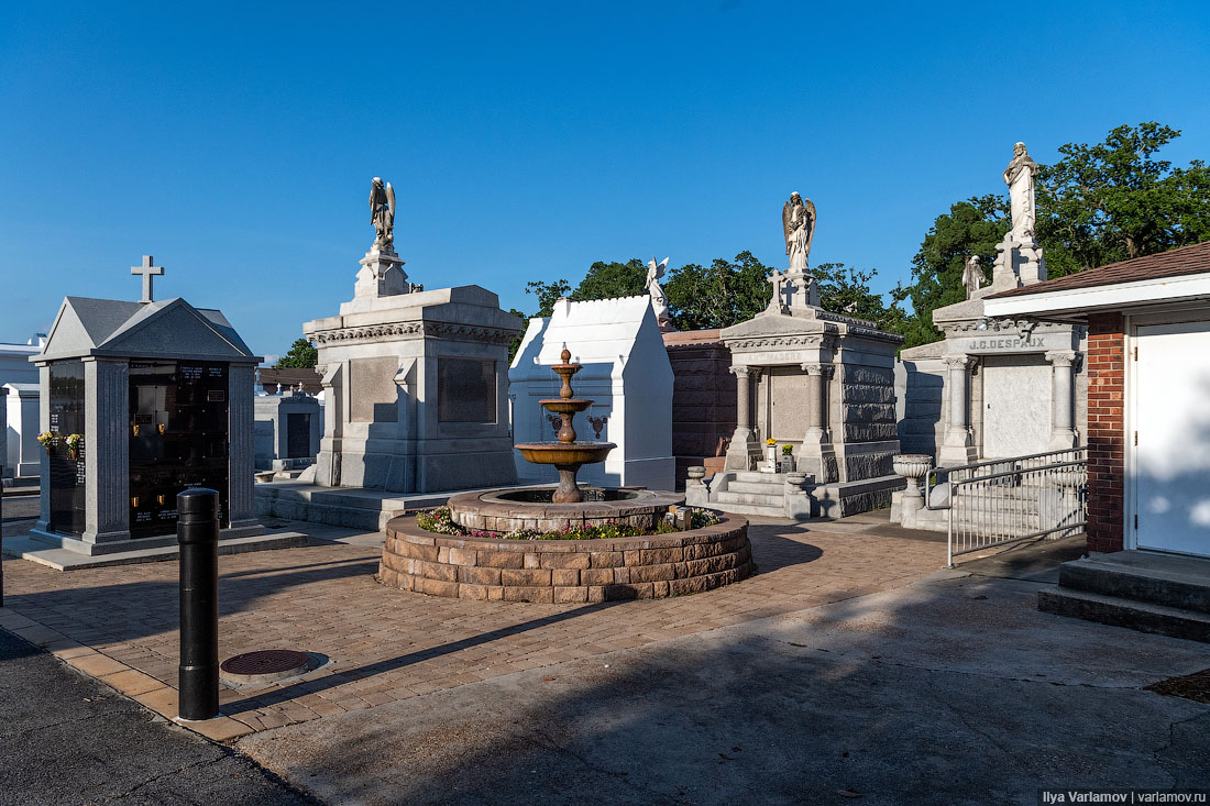 Новый Орлеан: могилы, джаз и криворукое благоустройство 