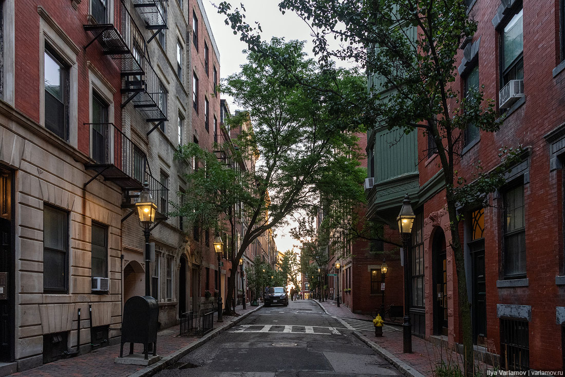 Бостон: город студентов, ирландцев и крыс очень, Бостона, можно, Бостон, Бостоне, здания, чтото, самых, только, возможно, штата, город, много, рядом, таких, застройки, любят, такие, здание, главного