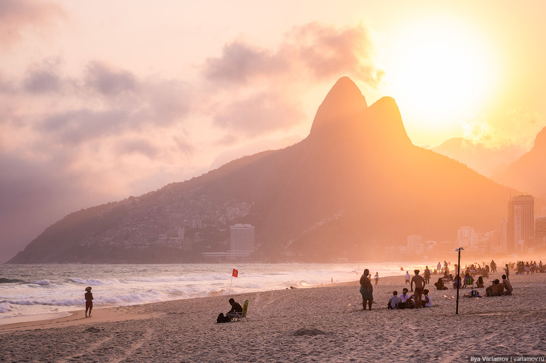 Rio de janeiro фильтр. Пляж Рамос Рио-де-Жанейро Бразилия. Пляж Рамос в Рио де Жанейро. Рио де Жанейро пляж. Дикий пляж Рио де Жанейро.