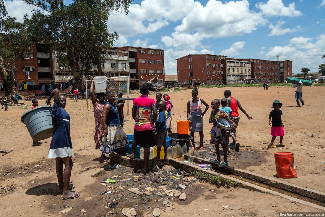 Зимбабве: грязь, нищета и бухло 