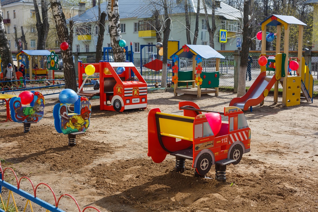 Детская площадка, которая заставит презирать пожарных 