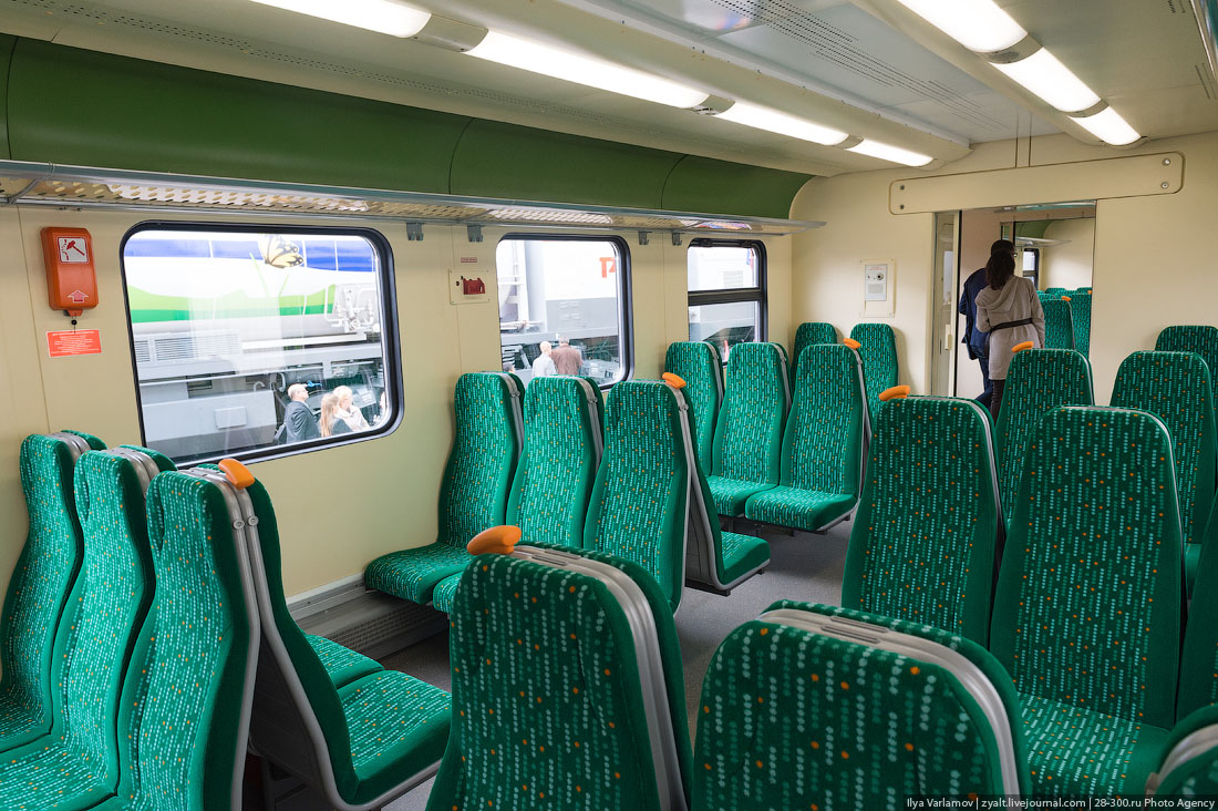 Поезд сидячие места фото внутри вагона