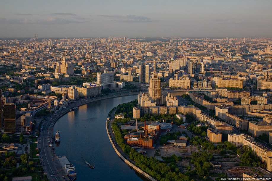 Москва сверху. Столицаujhf. Москва сверху фото. Города на т.