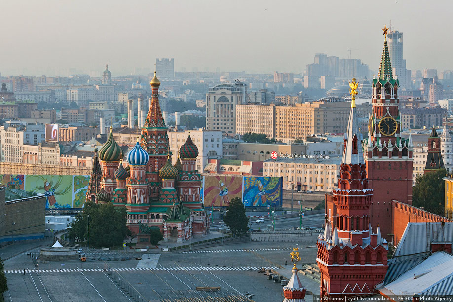 Три дня в москве. Москва за 3 дня. Москва люди. Как выучить Москву. Учебный Формат Москва картинки.