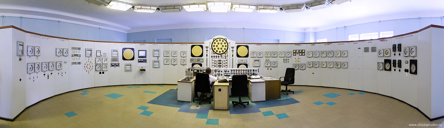 Запуск первого в мире атомной электростанции. Обнинская АЭС 1954. Музей атомной энергетики Обнинск. Первая в мире АЭС В Обнинске. Музей атомная электростанция Обнинск.