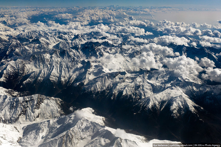 Наивысшая высота гималаев. Горная система горы Эверест. Хребет Махалангур-Химал. Гималаи самая высокая гора. Гора Эверест на карте.