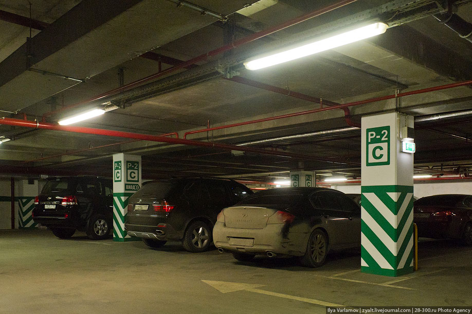 Подземный паркинг. МДМ парковка. Форма Московский паркинг. Парковка будущего.