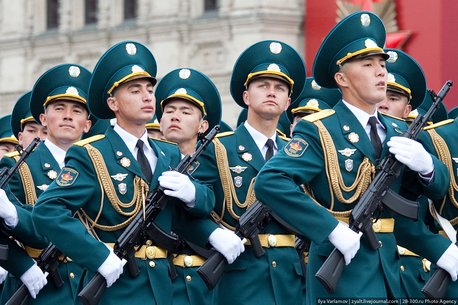 7 мая можно. 7 Мая. 7 Мая праздник. 7 Мая картинки. День Вооруженных сил Казахстана.