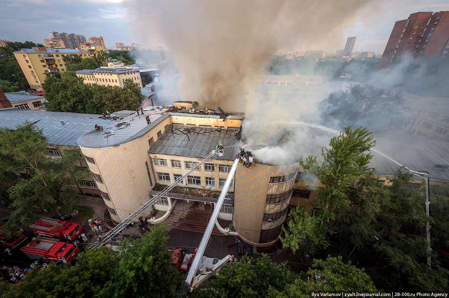 Академия жуковского. Академия Жуковского в Москве. Академия Жуковского в Москве здание. Здание в Москве военно-воздушная Академия им. н.е. Жуковского. Штаб Академии Жуковского.